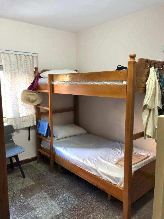 Royal 3 Hostel Тирана Экстерьер фото